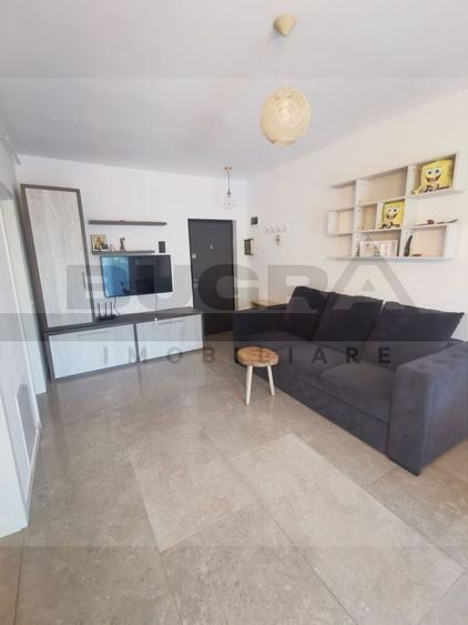 Apartament cu 2 camere semidecomandat în Chinteni