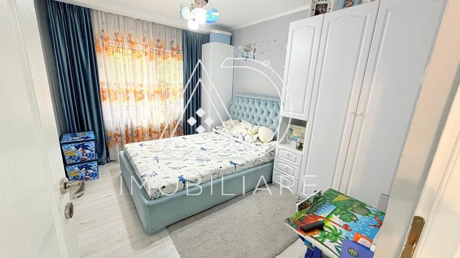 Apartament cu 3 camere în 9 Mai