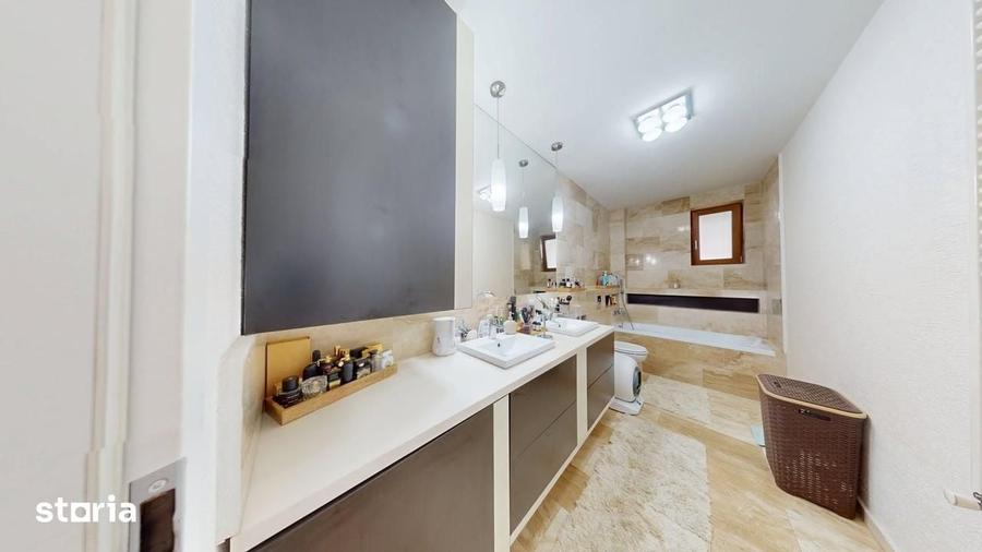 Apartament cu 3 camere în Central
