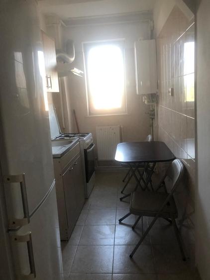 Inchiriez apartament 2 camere Pitesti Trivale etaj 4 - 5