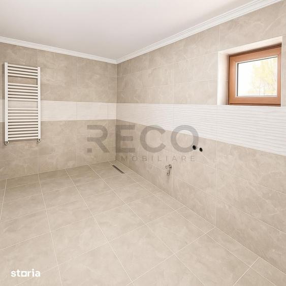 Casă cu 5 camere cu Teren 521 Mp în Borș