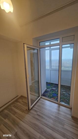 Apartament cu 2 camere decomandat în Calea București