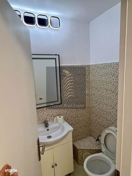 Apartament cu 2 camere decomandat, mobilat în Central