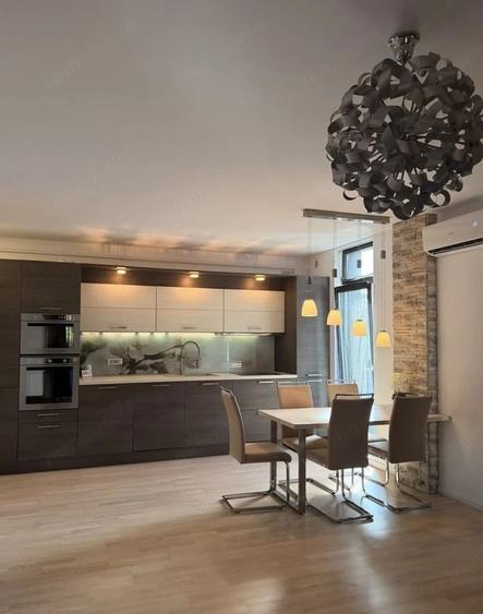 Apartament cu 2 camere decomandat în Girocului