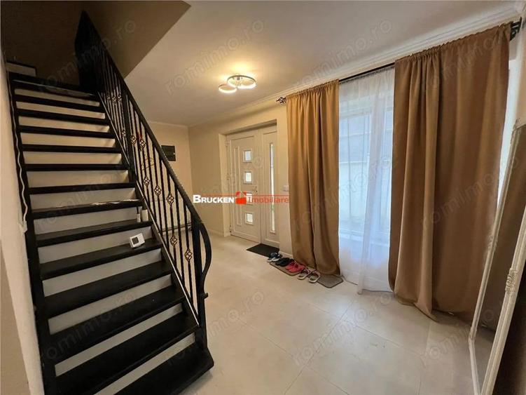 Casă cu 3 camere cu Teren 344 Mp în Central