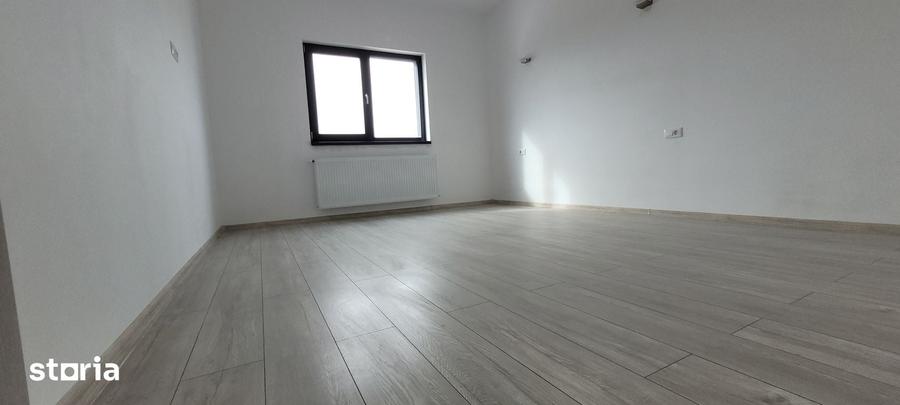 Casă cu 4 camere cu Teren 300 Mp în Cornetu