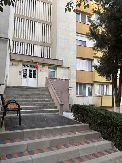 Inchiriez apartament 1 camera Str Dumbrava 36mp