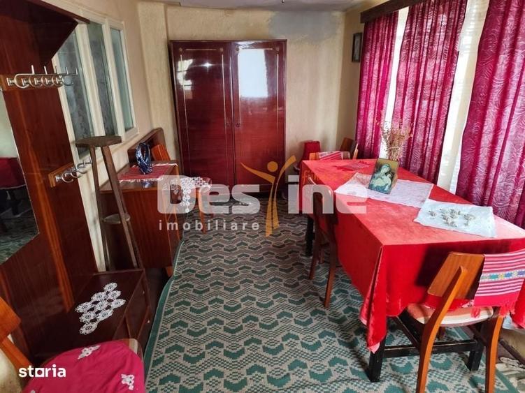 Casă cu 3 camere cu Teren 284 Mp în Central