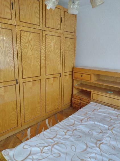 Apartament cu 2 camere semidecomandat în Aradului