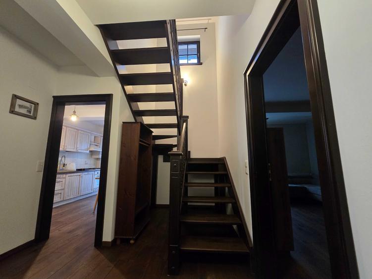 Apartament cu 3 camere decomandat în Ronaț