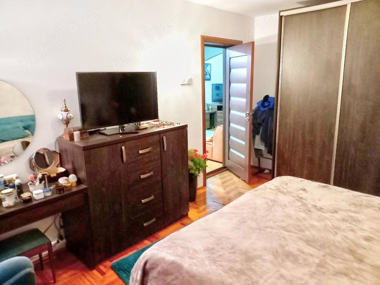 Apartament cu 3 camere decomandat în Central