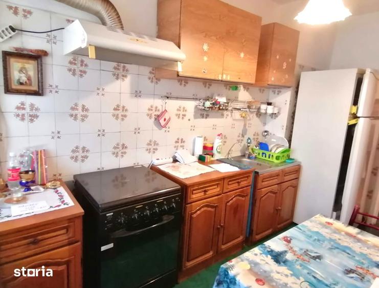Apartament cu 4 camere decomandat în Pantelimon