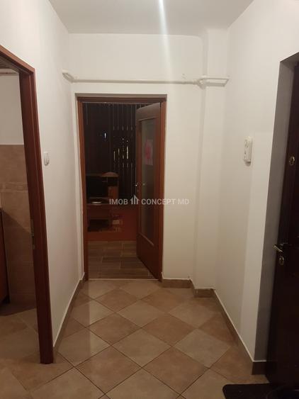 Apartament cu 2 camere decomandat, mobilat în P-ța Mihai Viteazu