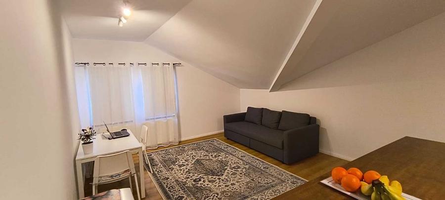 Apartament cu 2 camere decomandat în Lazaret