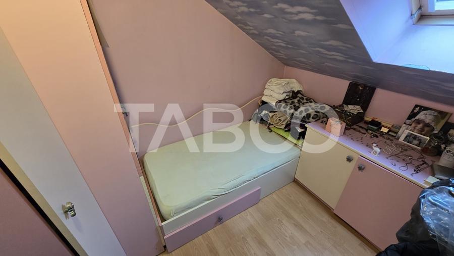 Apartament cu 4 camere decomandat, mobilat în Mihai Viteazul