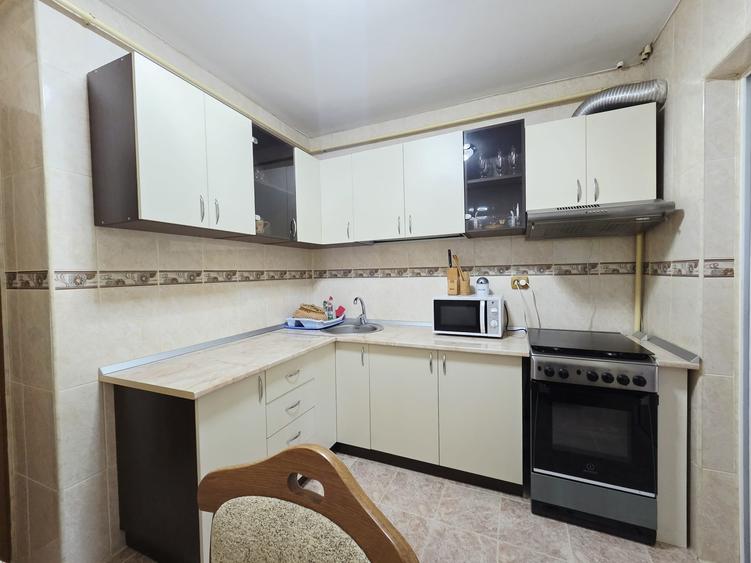 Apartament cu 2 camere decomandat în I. C. Frimu