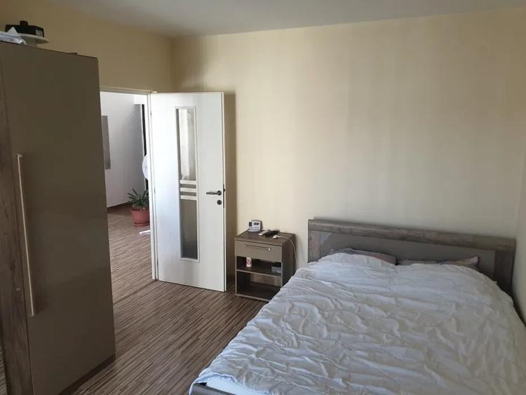 Apartament de vanzare 3 camere 53mp zona Floresti Porii - 6