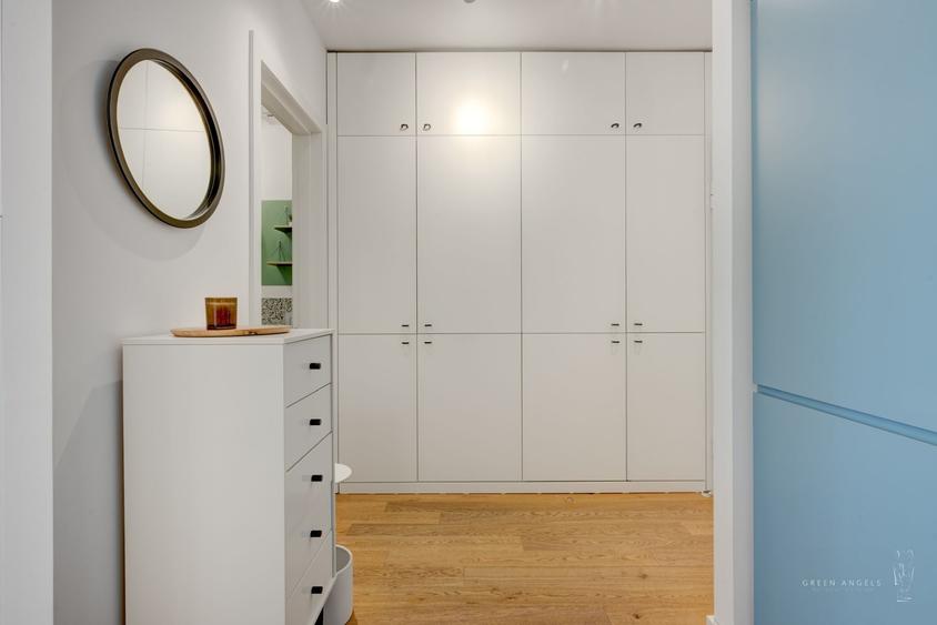 Apartament cu 2 camere semidecomandat în Victoriei