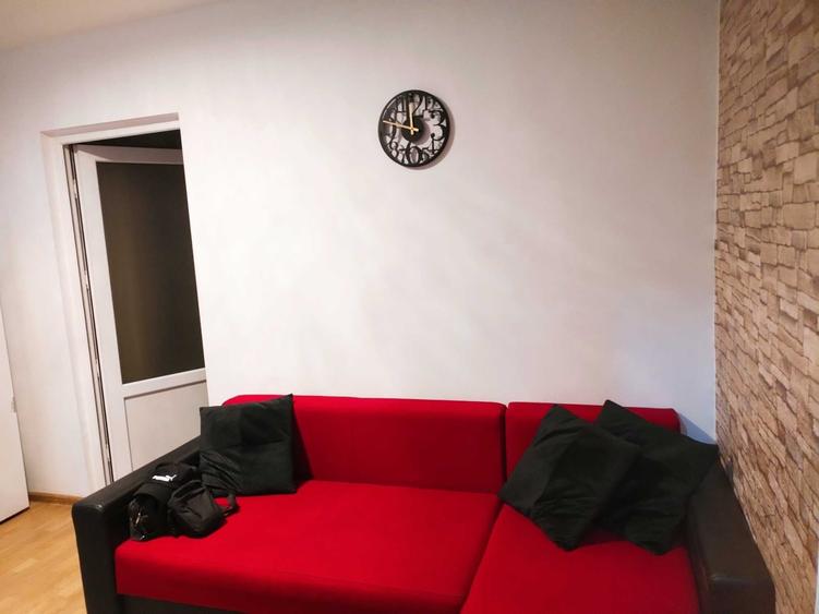 Inchiriez apartament cu 2 camere langa liceul Cerna - 1