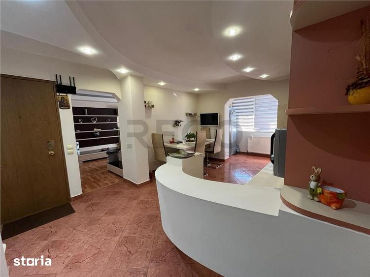 Apartament cu 3 camere decomandat în Nufărul