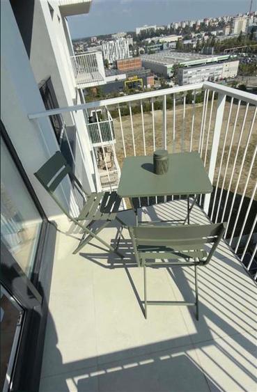 Apartament cu 2 camere decomandat în Podu Roș