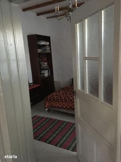 Casă cu 3 camere cu Teren 2250 Mp în Vasilați