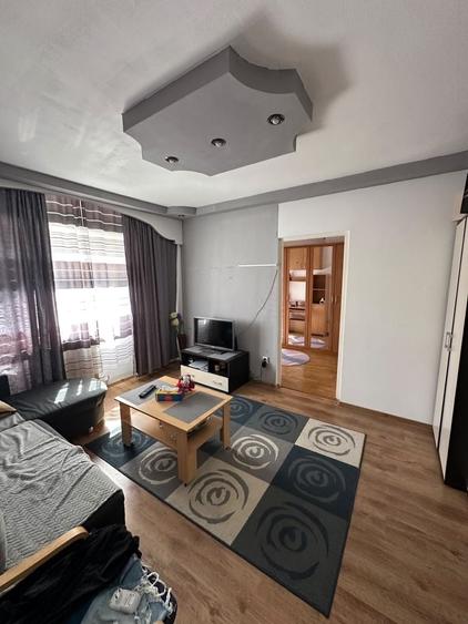 Apartament cu 2 camere decomandat în Exterior Vest