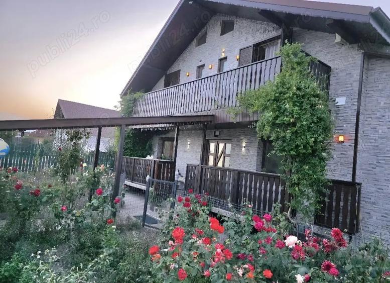Casă cu 5 camere cu Teren 1000 Mp în Colonia Bod