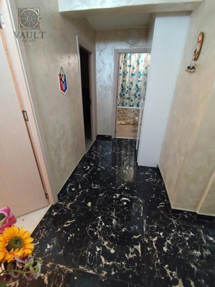 Apartament cu 3 camere decomandat, mobilat în Drumul Sării