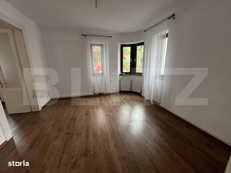 Casă cu 4 camere cu Teren 437 Mp în Central