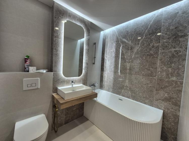 Apartament cu 4 camere decomandat, mobilat în Voluntari