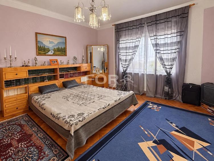 Casă cu Teren 806 Mp în Sântandrei