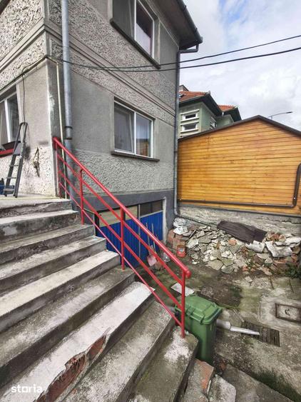 Casă cu 3 camere cu Teren 289 Mp în Central