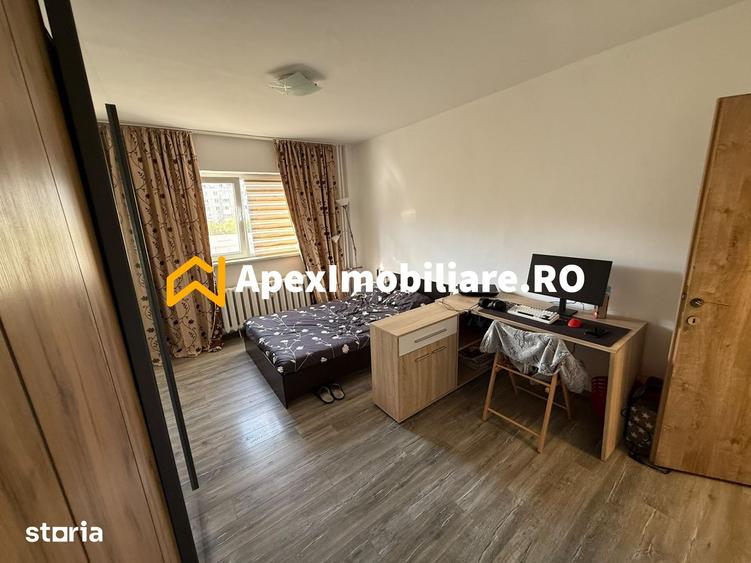 Apartament cu 2 camere semidecomandat în Tudor Vladimirescu