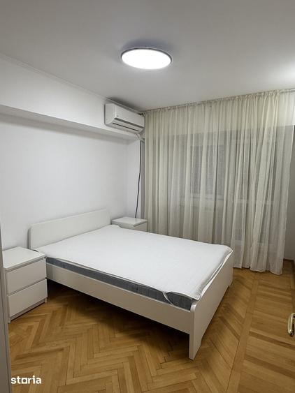 Apartament cu 3 camere în Centrul Civic