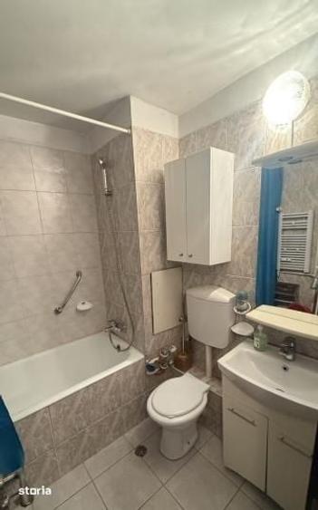 Apartament cu 4 camere în Drumul Taberei