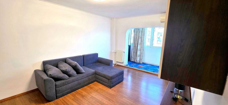 Apartament cu 3 camere decomandat, mobilat în Crângași