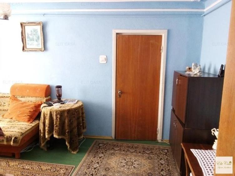 Apartament cu 3 camere semidecomandat, mobilat în Tătărași