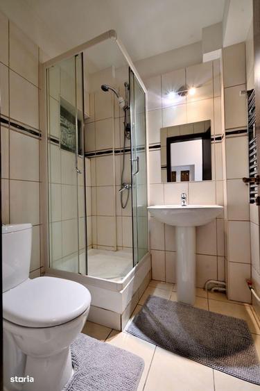 Apartament cu 4 camere semidecomandat, mobilat în Unirii