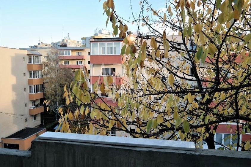 Apartament cu 2 camere decomandat în Zorilor