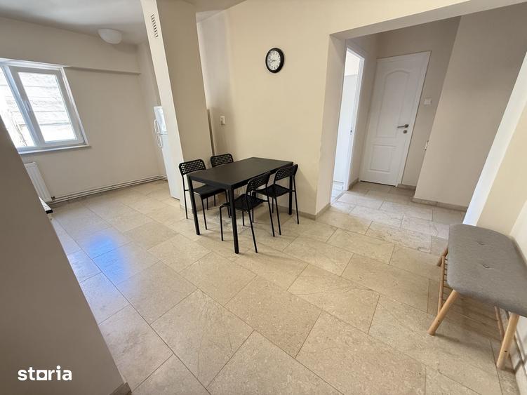 Apartament cu 3 camere decomandat în Valea Cetății
