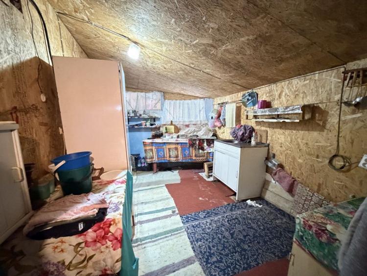 Casă cu 4 camere cu Canalizare în Priboieni