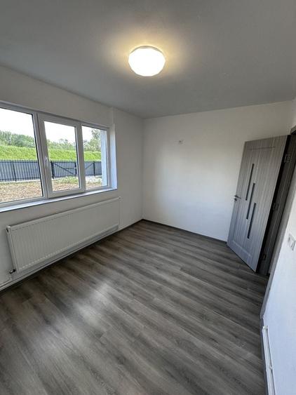 Casă cu 3 camere în Central