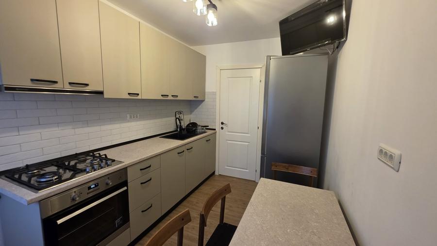 Apartament cu 3 camere decomandat în Militari