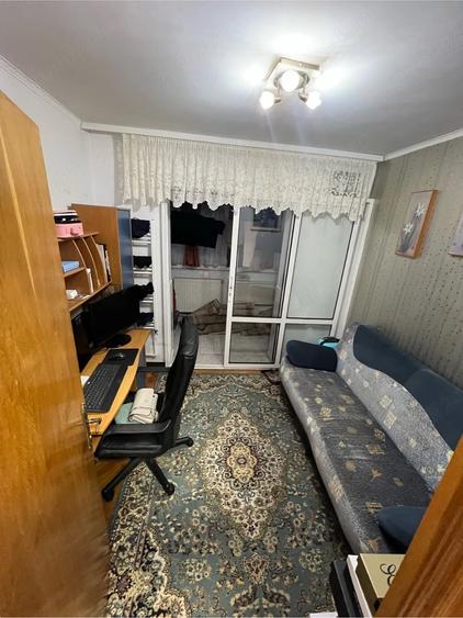 Apartament cu 4 camere decomandat în Inel II