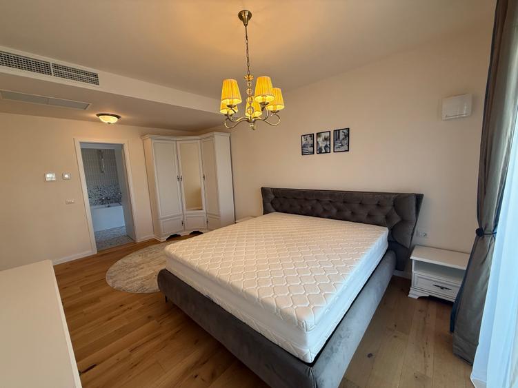 Apartament cu 3 camere în Sisești