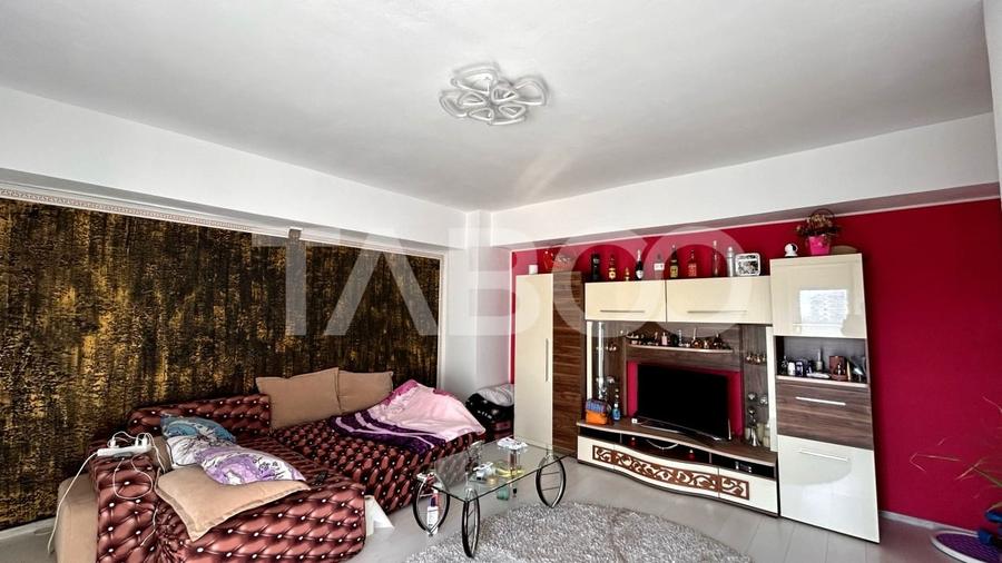 Apartament cu 2 camere decomandat, mobilat în Mihai Viteazul