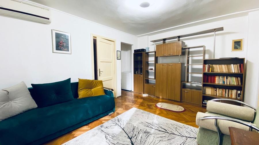 Apartament cu 2 camere semidecomandat în Cișmigiu