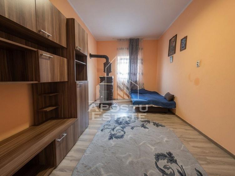 Casă individuală cu 3 camere cu Canalizare în Teremia Mare