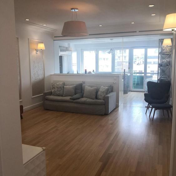 Apartament cu 4 camere semidecomandat, mobilat în Șoseaua Nordului